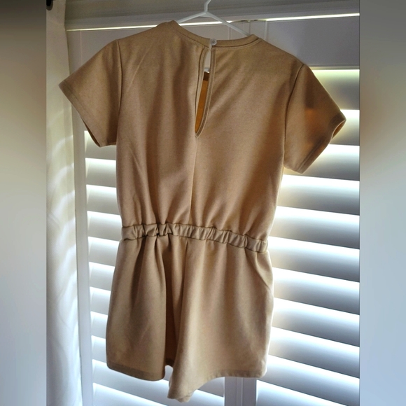 Smash & Tess Backyard Shorty Romper Size S - Picture 4 of 4